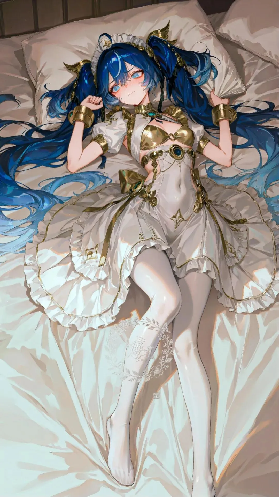 鸣潮福利图：雏心白金露脐裙装白丝，娇俏少女曲线勾人