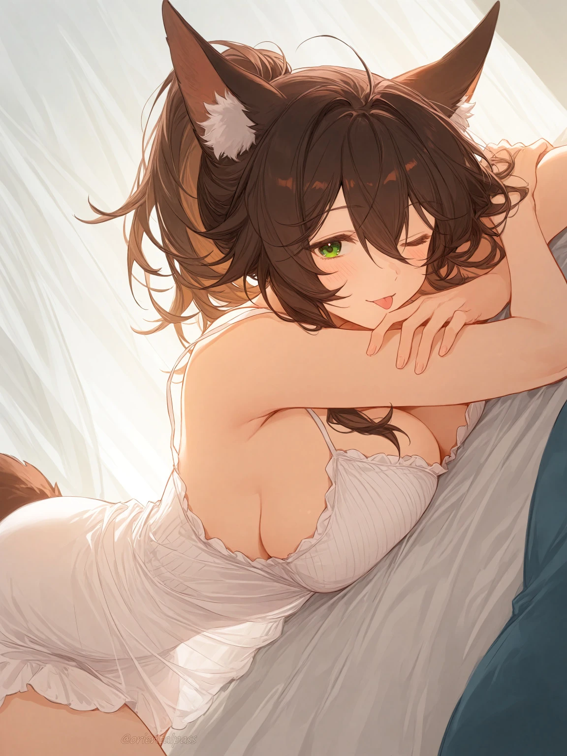 星穹铁道福利图：桂乃芬白色蕾丝吊带睡裙，慵懒俏皮性感勾魂